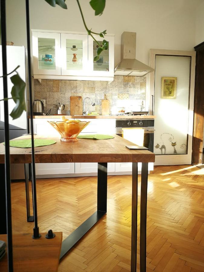 Sunny Downtown Apartment For 4 Sofia Exterior photo